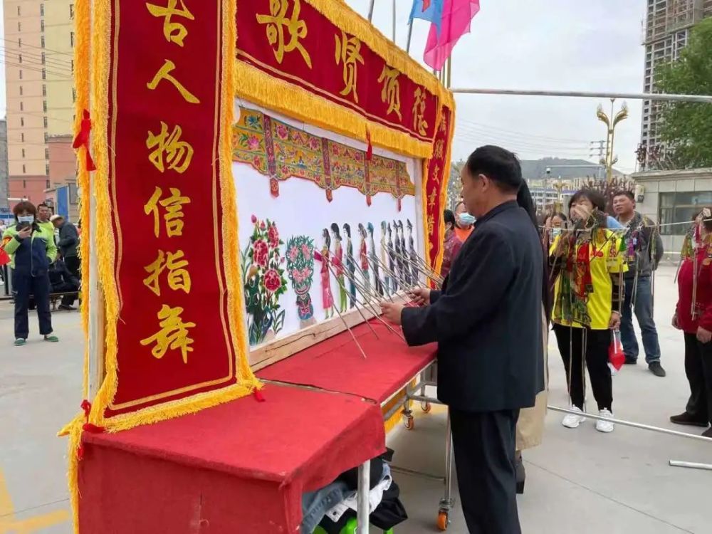 新澳門王中王期期中，揭秘彩票背后的秘密與策略，揭秘新澳門王中王彩票背后的秘密與策略，期期中探秘彩票世界