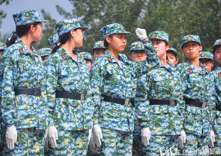 軍訓(xùn)服，時(shí)尚與功能的完美結(jié)合，軍訓(xùn)服，時(shí)尚與功能交融的完美典范