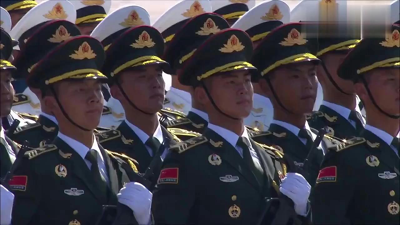 三軍儀仗隊霸氣視頻，展現(xiàn)雄壯軍威與卓越風(fēng)采，三軍儀仗隊雄壯風(fēng)采霸氣展現(xiàn)視頻，彰顯卓越軍威與風(fēng)采