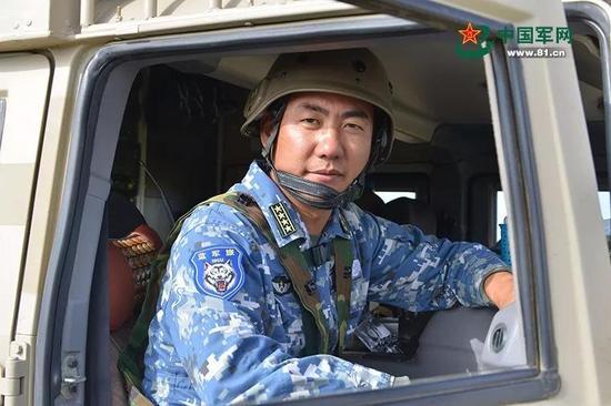 滿廣志現(xiàn)在是什么軍銜？深度解析其軍事生涯及成就，滿廣志的軍銜與軍事生涯，深度解析及成就概覽