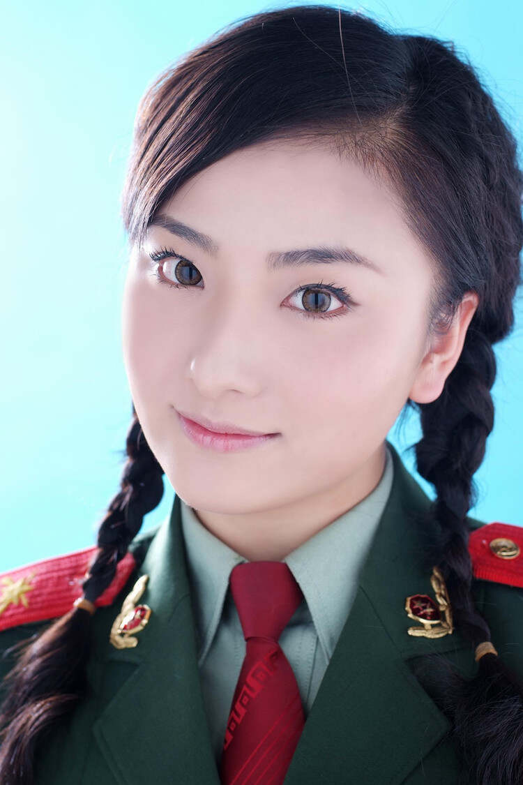 中國最漂亮的女兵照片第一名——展現(xiàn)英雄之美與榮耀印記，中國女兵第一名，榮耀印記與英雄之美的璀璨瞬間