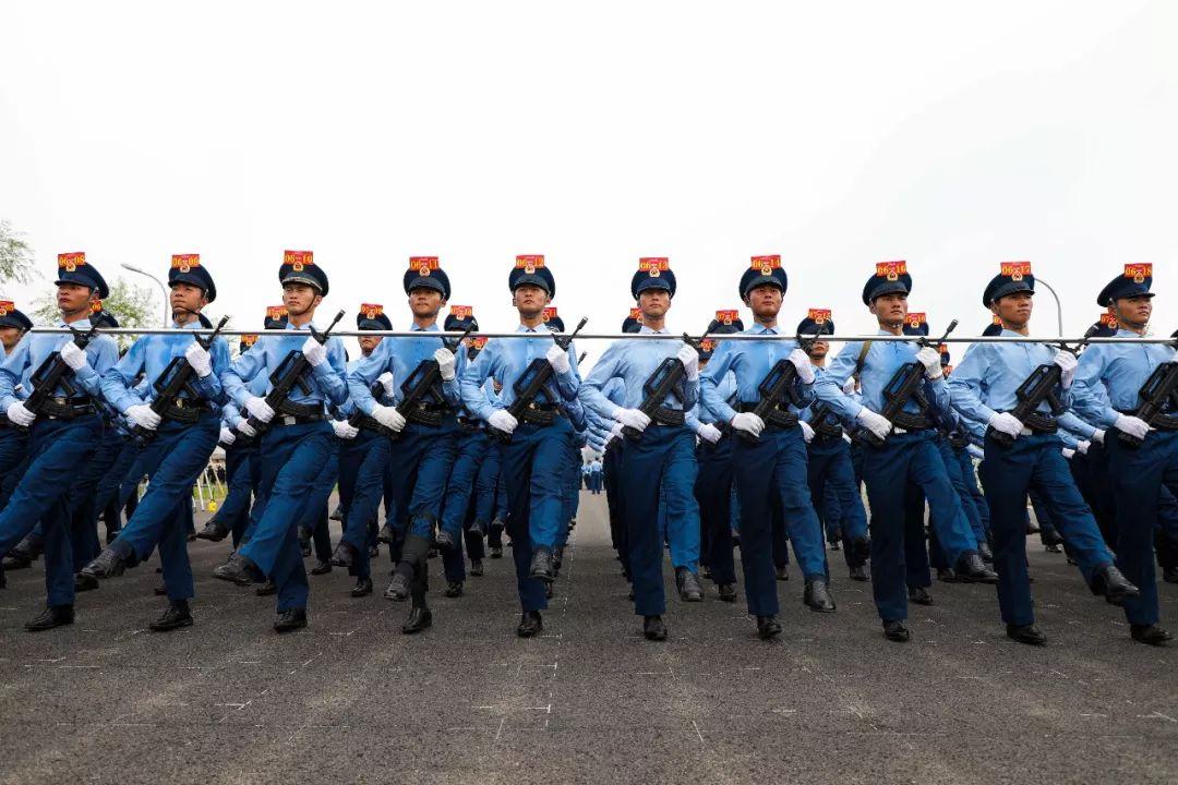 閱兵盛典，2019年的震撼與感動(dòng)——我的觀后感，閱兵盛典的震撼與感動(dòng)，我的觀后感回顧與展望（2019年）