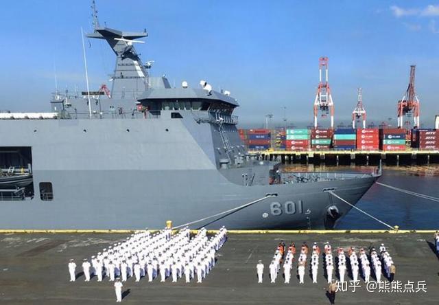 中國(guó)海軍節(jié)閱兵，展現(xiàn)中國(guó)力量的壯麗畫(huà)卷——紀(jì)念中國(guó)海軍節(jié)2022年盛大閱兵活動(dòng)，中國(guó)海軍節(jié)盛大閱兵，展現(xiàn)力量與榮耀的壯麗畫(huà)卷 2022年紀(jì)念活動(dòng)回顧