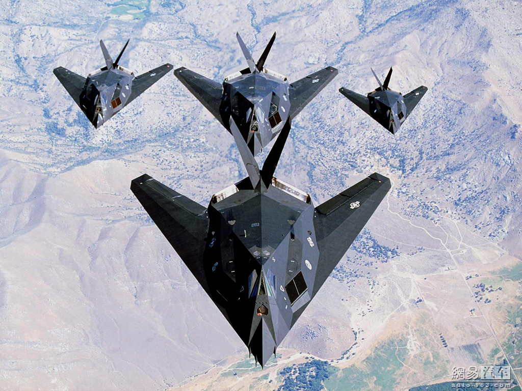 揭秘F-117隱形戰(zhàn)斗機(jī)，空戰(zhàn)傳奇的先驅(qū)之作，F(xiàn)-117隱形戰(zhàn)斗機(jī)，空戰(zhàn)傳奇的先驅(qū)揭秘