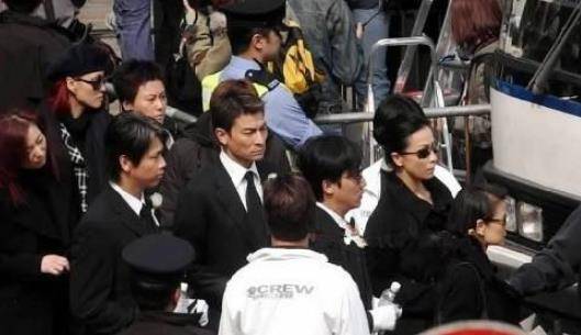 畢福劍追悼會過程回顧，緬懷巨星，致敬傳奇人生，畢福劍追悼會回顧，緬懷巨星，致敬傳奇人生