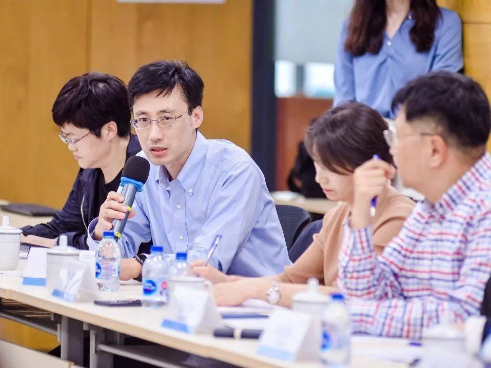 王中王一肖中持嗎？深度解析背后的故事與真相，揭秘王中王一肖背后的故事與真相，深度解析與真相探討