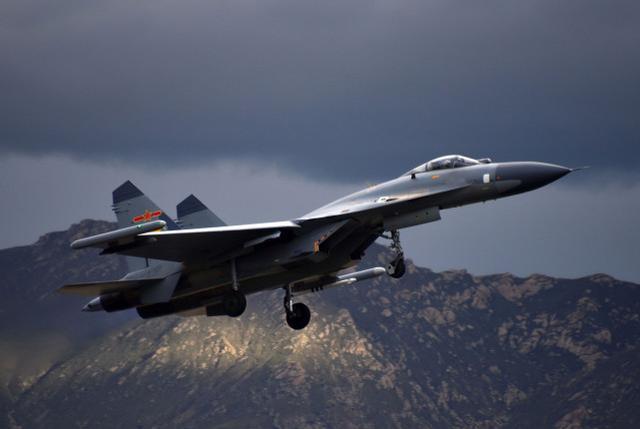 殲-11代號，揭示中國空軍強(qiáng)大戰(zhàn)斗力的象征，殲-11代號，中國空軍強(qiáng)大戰(zhàn)斗力的象征標(biāo)簽