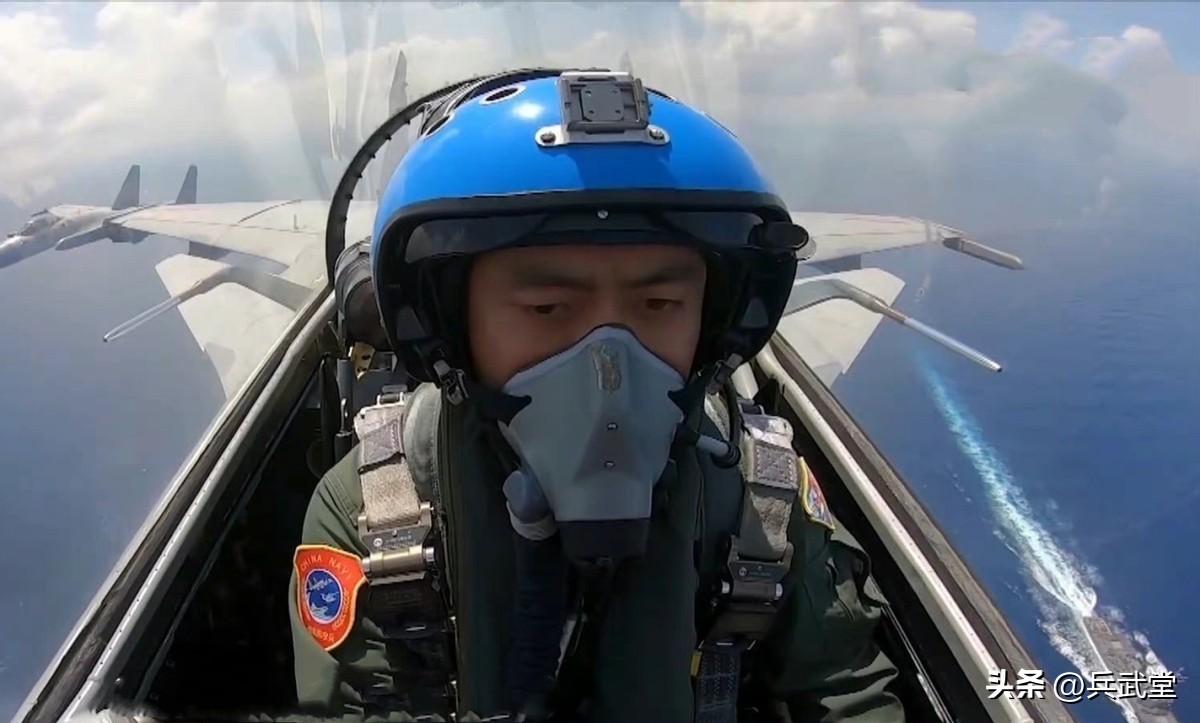 遼寧艦艦長(zhǎng)，中國(guó)海軍的杰出領(lǐng)航者，遼寧艦艦長(zhǎng)，中國(guó)海軍的領(lǐng)航先鋒
