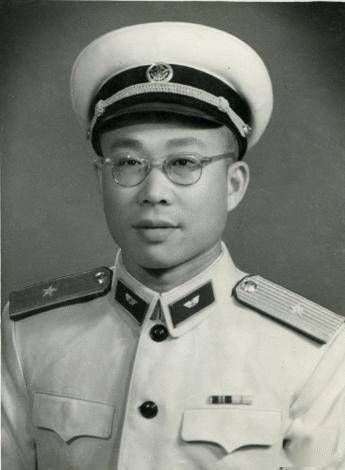 揭秘，35歲的少將是否可能？，揭秘，35歲能否成為少將？