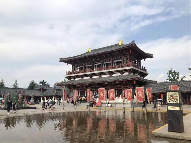 西安哪里好玩的景點(diǎn)——探索古都的絕佳旅游勝地，西安必游景點(diǎn)，探索古都的旅游勝地指南