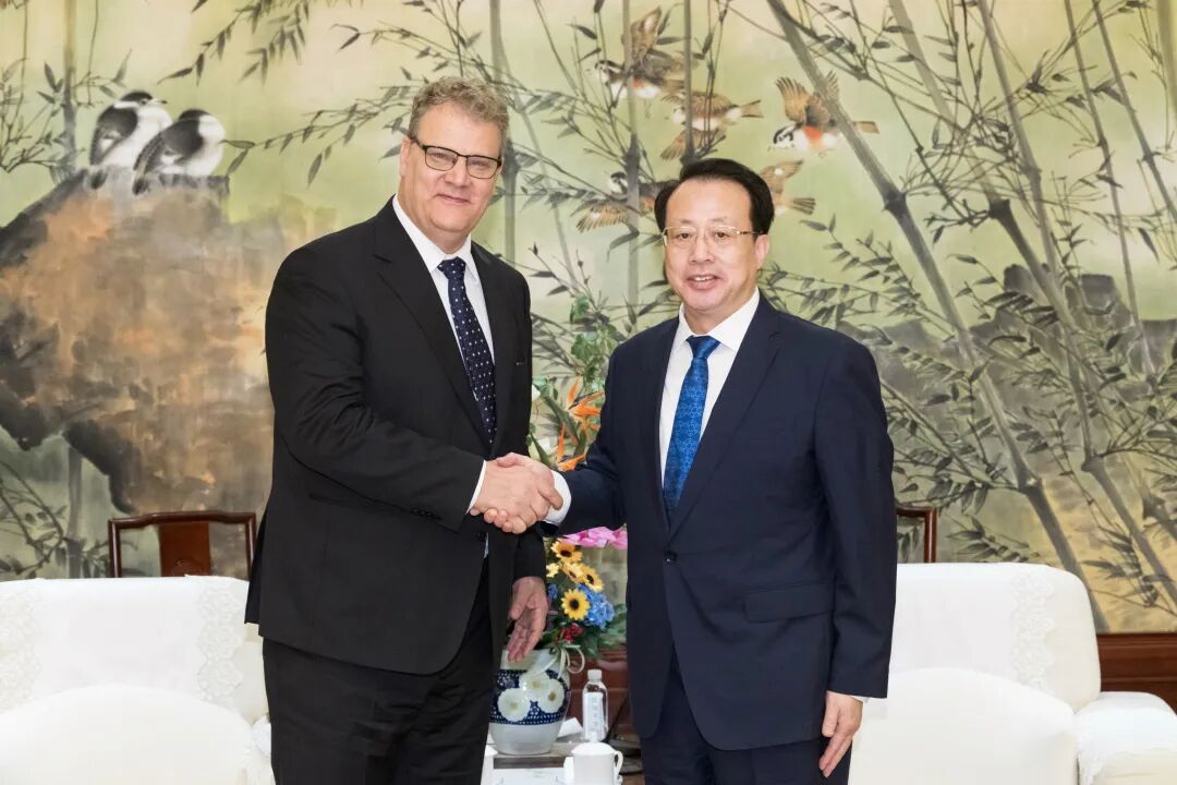 國際新聞?lì)^條，全球動態(tài)一網(wǎng)打盡，全球風(fēng)云變幻，國際新聞?lì)^條總覽