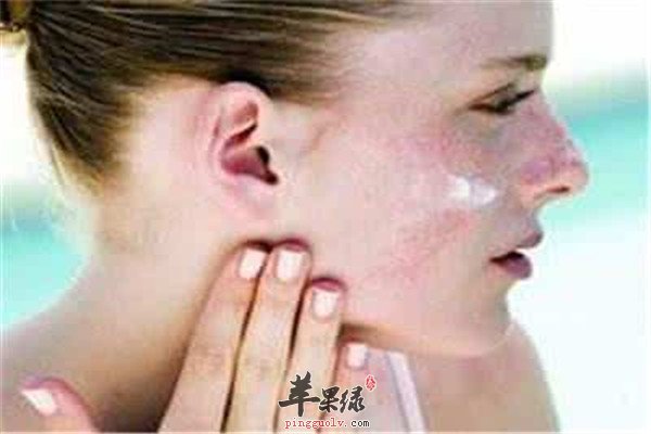 皮膚過敏怎么辦？小妙招幫你輕松應(yīng)對(duì)，皮膚過敏應(yīng)對(duì)小妙招，輕松緩解不適煩惱