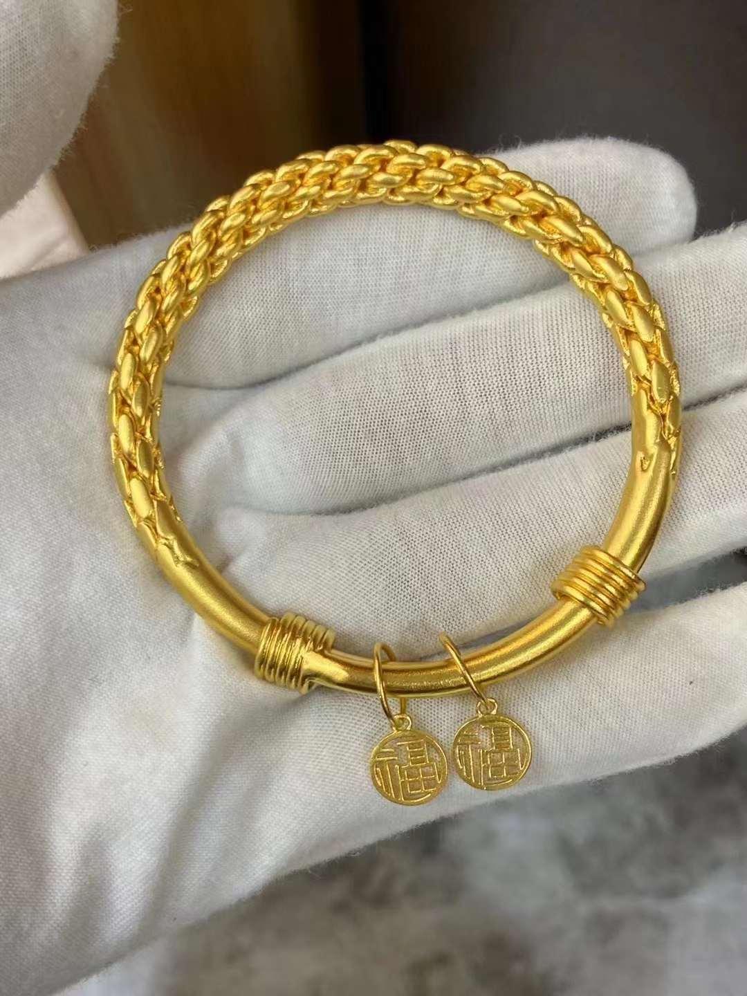 中國黃金今日金價(jià)走勢及市場分析，中國黃金今日走勢與市場深度解析