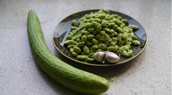 吃什么美白皮膚最快，食物美白秘籍大揭秘，食物美白秘籍，快速美白皮膚的飲食指南