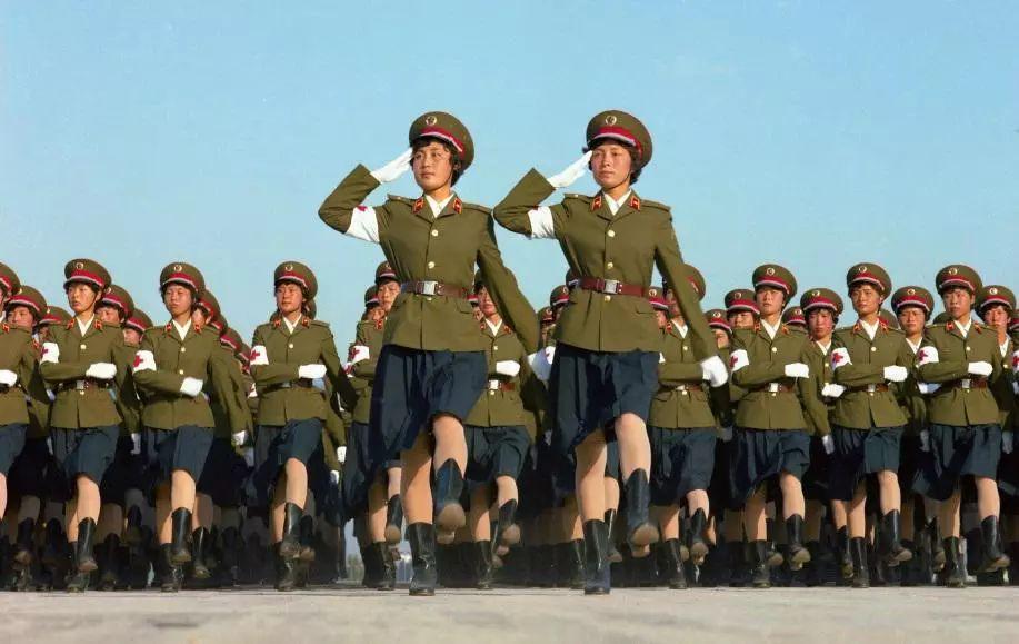 中國女兵，力量與榮耀的象征，中國女兵，力量與榮耀的璀璨象征