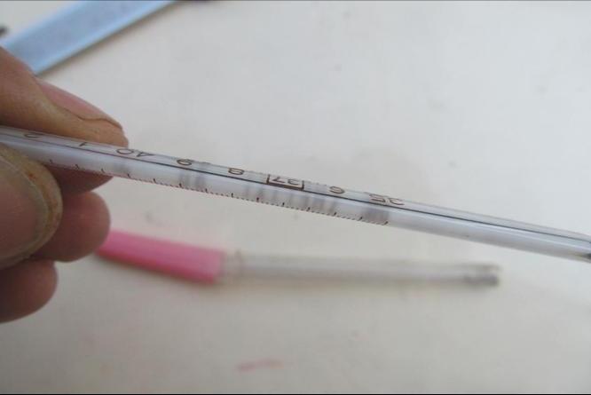 關于寶寶發(fā)燒的小妙招，如何應對寶寶體溫達到38度的小技巧，寶寶發(fā)燒應對指南，小妙招助你處理寶寶體溫38度問題