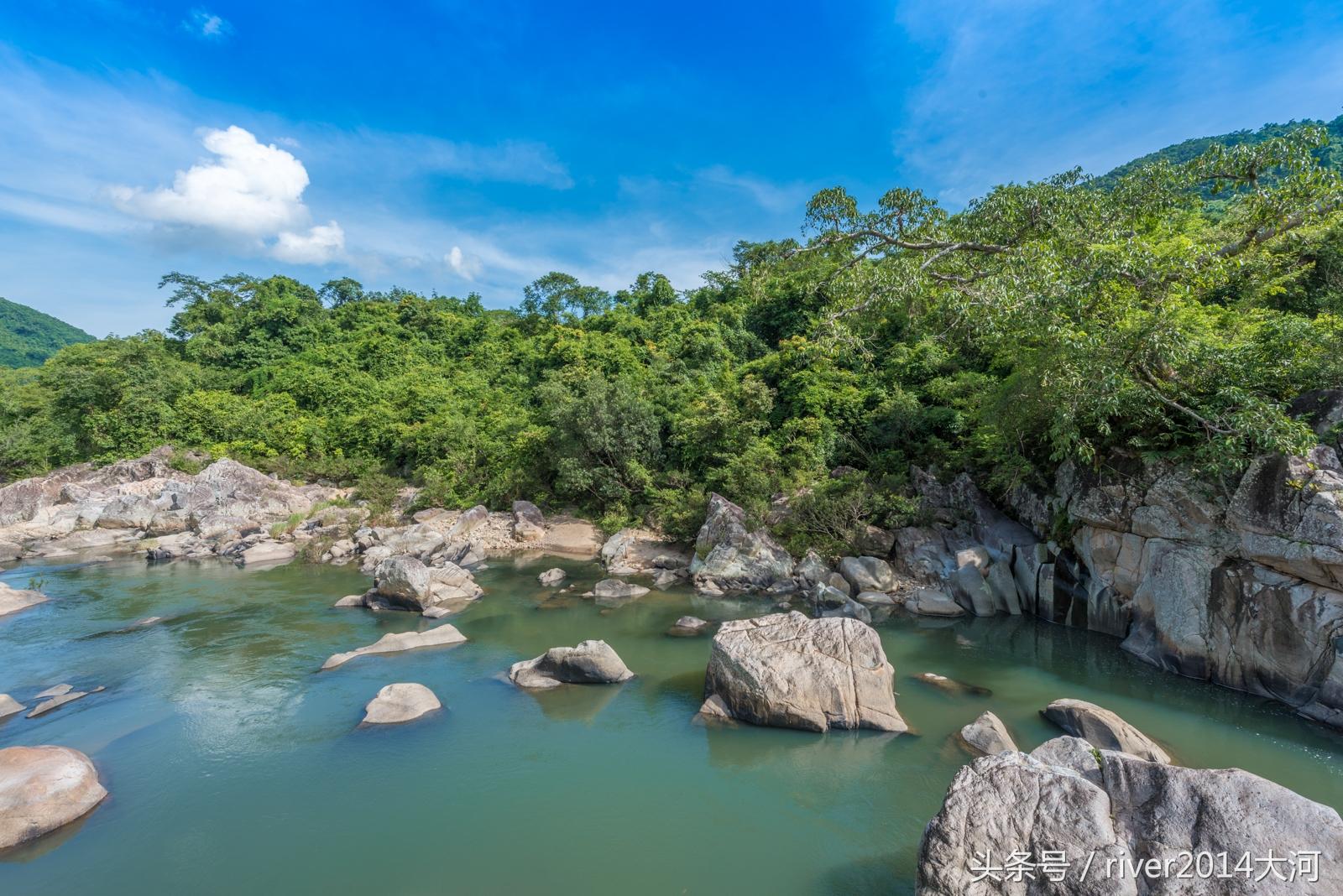 呀諾達(dá)熱帶雨林景點(diǎn)介紹，自然之美的獨(dú)特展示，呀諾達(dá)熱帶雨林，自然之美的獨(dú)特展示與景點(diǎn)介紹