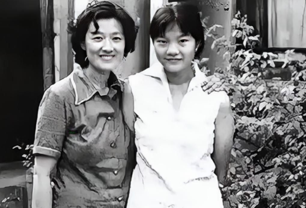 陳凱歌前妻，一位被時(shí)光溫柔以待的女神，陳凱歌前妻，時(shí)光中的女神